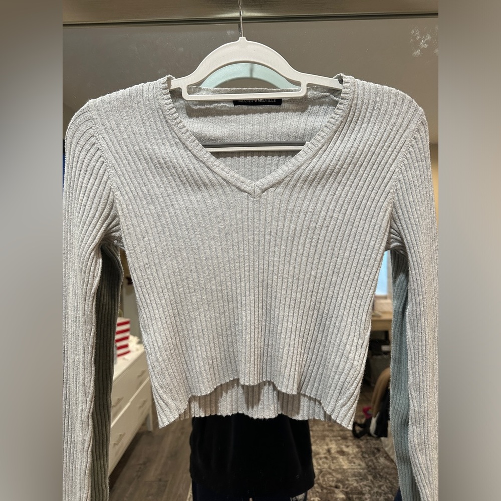 Gray Brandy Melville Long Sleeve Crop🩶